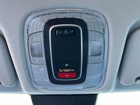 Used 2025 Hyundai Kona SEL image 17