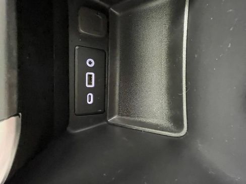 Used 2024 GMC Terrain SLE AWD/4WD image 21