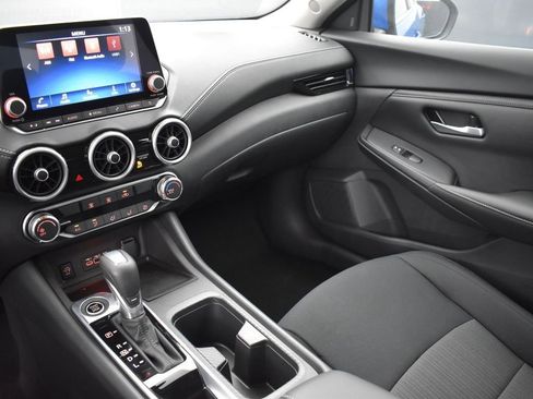 Used 2025 Nissan Sentra SV image 31