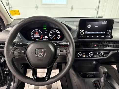 Used 2025 Honda HR-V LX image 28