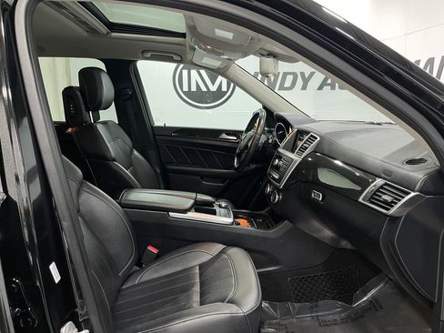 Used 2016 Mercedes-Benz GL 450 4MATIC w/ Premium I Package image 36