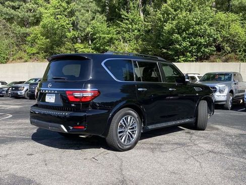 Used 2021 Nissan Armada SL w/ Captain's Chairs Package image 3