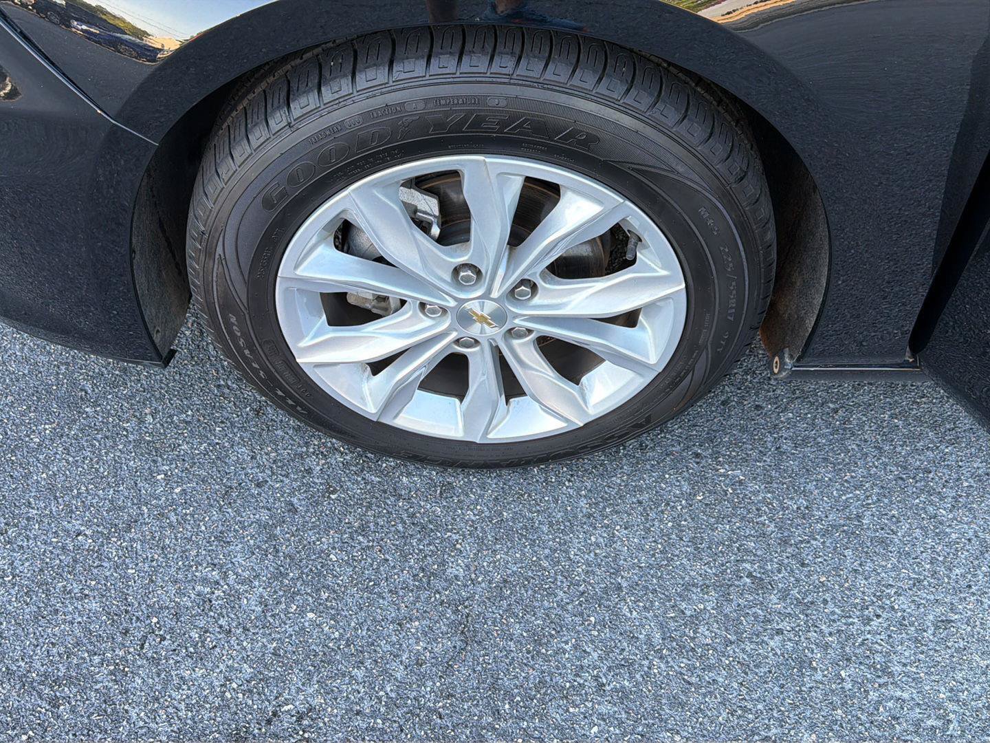 Used 2025 Chevrolet Malibu LT FWD image 34
