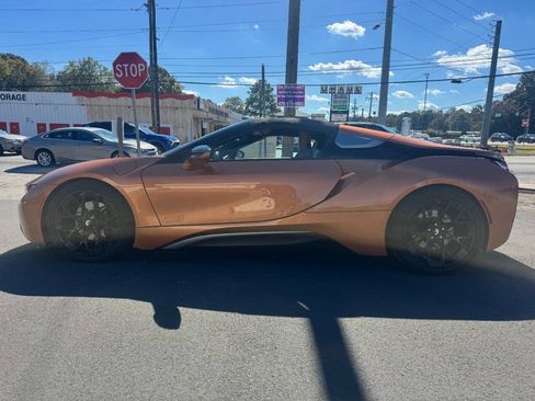 Used 2019 BMW i8 Roadster AWD/4WD image 2