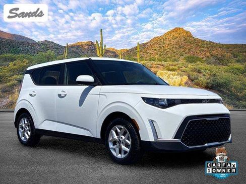 Used 2024 Kia Soul LX w/ Option Group 015 FWD image 1