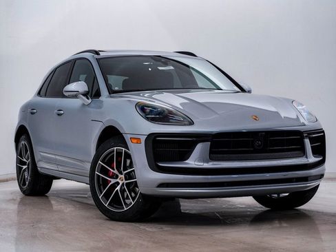 New 2026 Porsche Macan S image 8