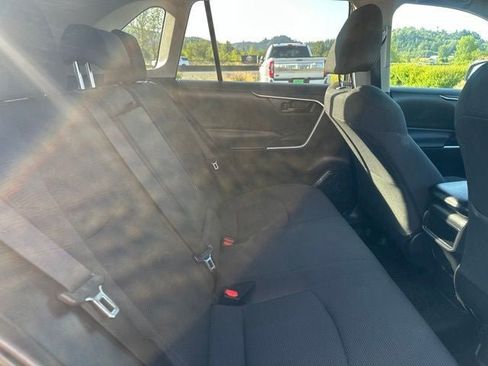 Used 2019 Toyota RAV4 LE w/ All Weather Liner Package AWD/4WD image 12