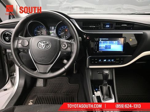 Used 2017 Toyota Corolla iM image 11