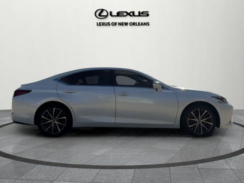 Used 2023 Lexus ES 350 w/ Premium Package image 9