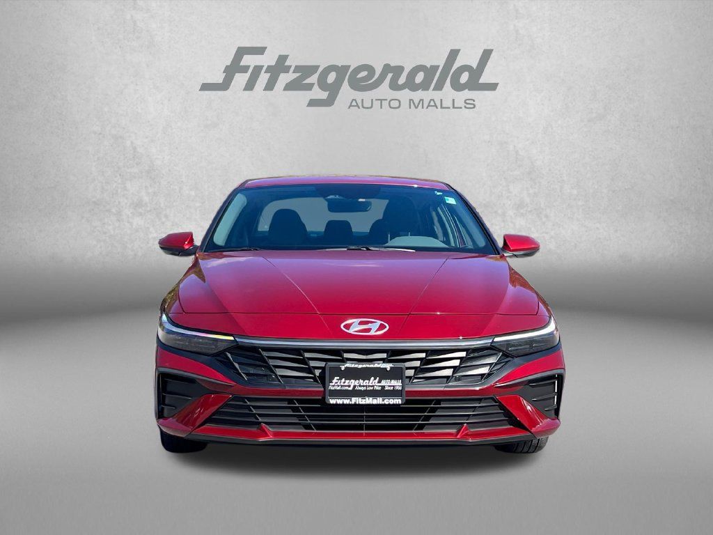 Used 2024 Hyundai Elantra SEL FWD image 6