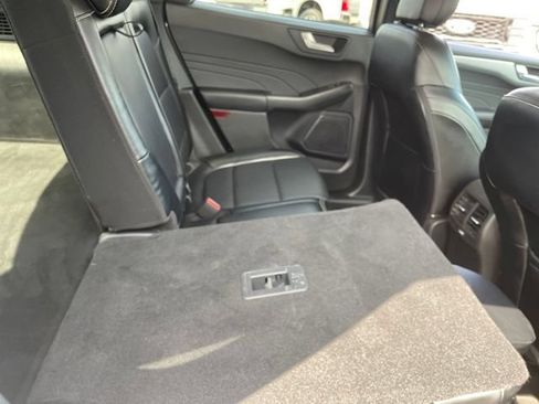 Used 2024 Ford Escape Platinum AWD/4WD image 55