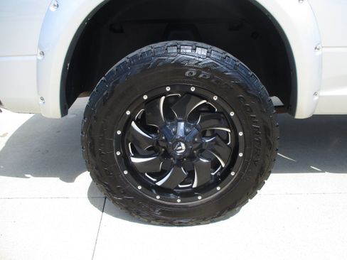 Used 2015 RAM 1500 Big Horn AWD/4WD image 12