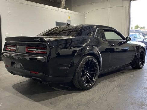 Used 2021 Dodge Challenger SRT Hellcat image 4