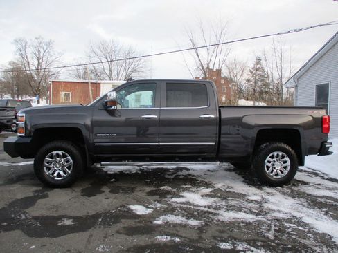 Used 2016 Chevrolet Silverado 2500 LTZ w/ LTZ Plus Package image 7