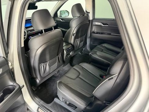 Used 2024 Hyundai Palisade Limited AWD/4WD image 34