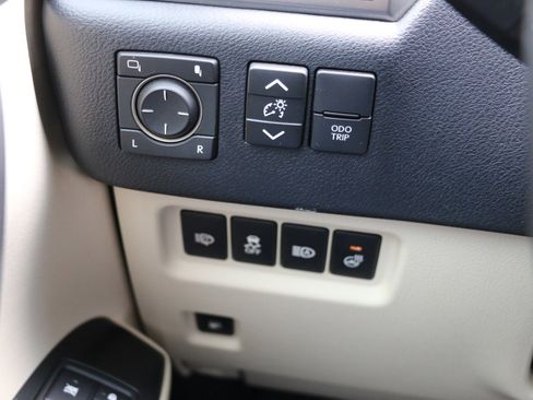 Used 2023 Lexus GX 460 Premium image 21