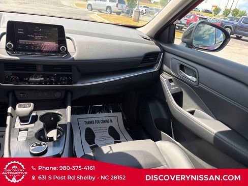 Certified 2026 Nissan Rogue SV AWD/4WD image 36