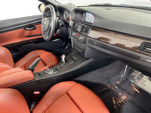 Used 2013 BMW M3 Convertible image 27