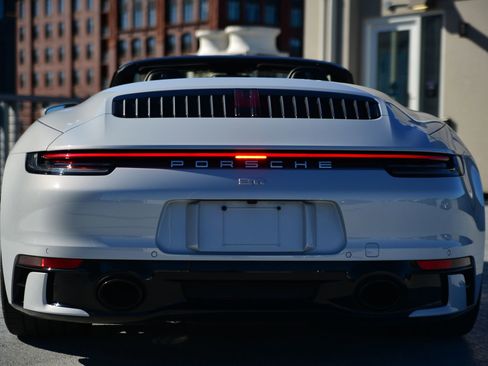 Certified 2024 Porsche 911 Carrera 4S image 10