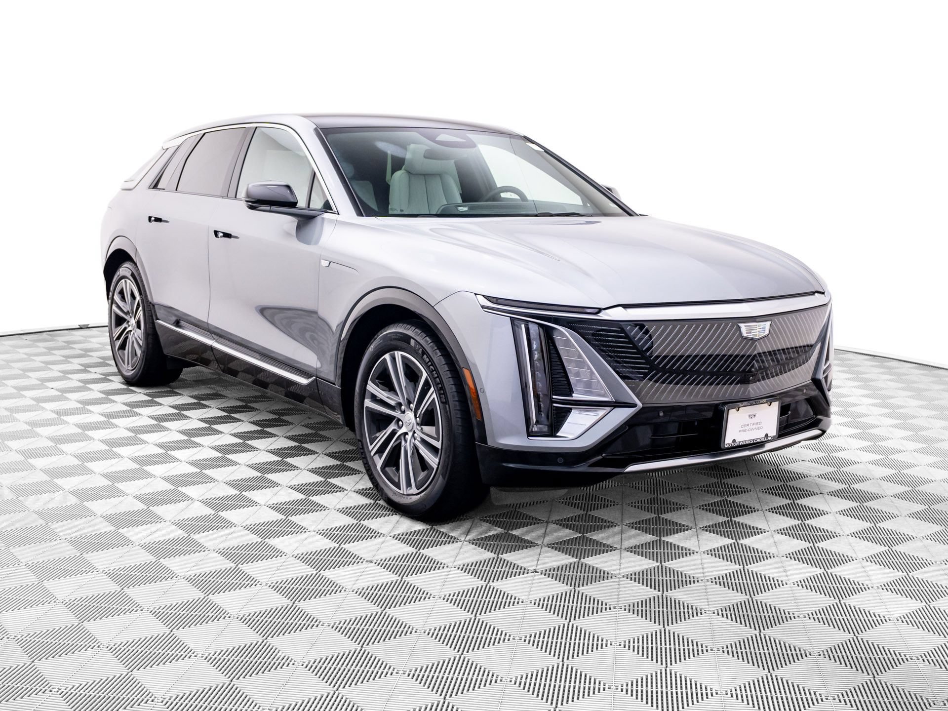 Certified 2024 Cadillac Lyriq Luxury w/ LPO, Floor Liner Package AWD/4WD image 7