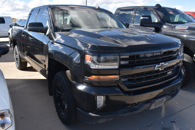 Used 2016 Chevrolet Silverado 1500 LT w/ Midnight Edition AWD/4WD image 3