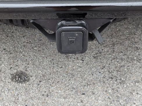 Used 2024 Chevrolet Colorado ZR2 w/ Technology Package AWD/4WD image 32