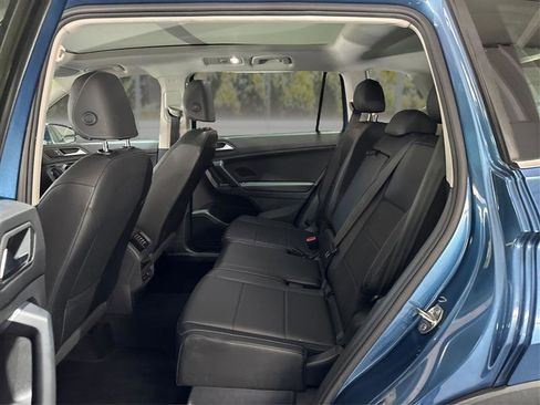 Used 2019 Volkswagen Tiguan SE w/ Panoramic Sunroof Package image 10