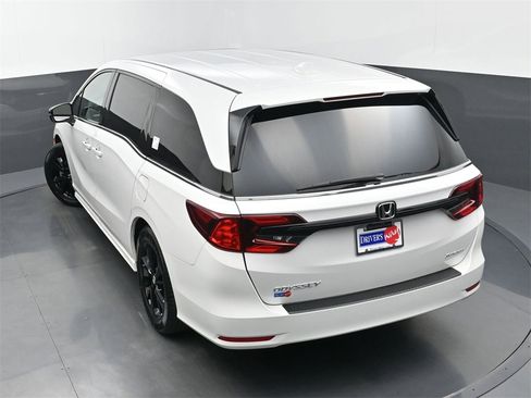 Used 2023 Honda Odyssey Sport image 36