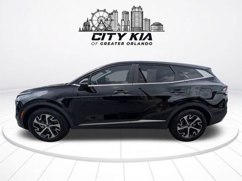 Certified 2025 Kia Sportage EX FWD image 3