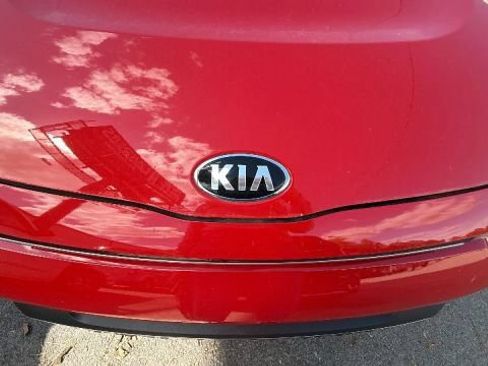 Used 2021 Kia Soul LX FWD image 4