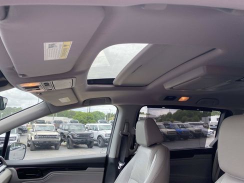 Used 2018 Honda Odyssey Elite image 21