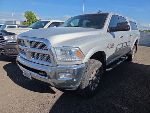 Used 2016 RAM 2500 Laramie AWD/4WD image 1