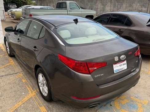 Used 2011 Kia Optima LX w/ Convenience Pkg FWD image 4