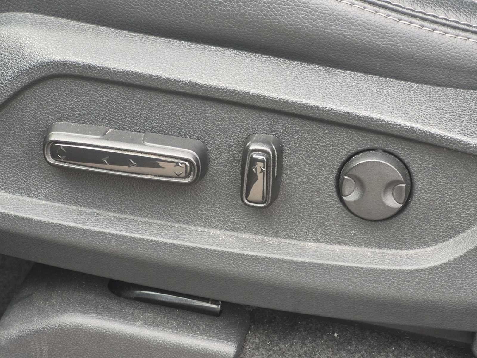 Certified 2024 Honda Pilot Touring image 16