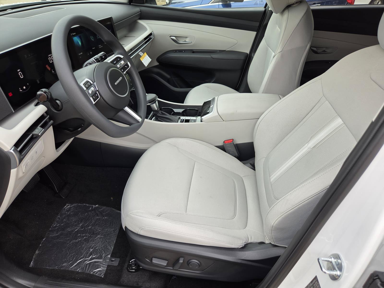 New 2026 Hyundai Tucson SEL FWD image 15