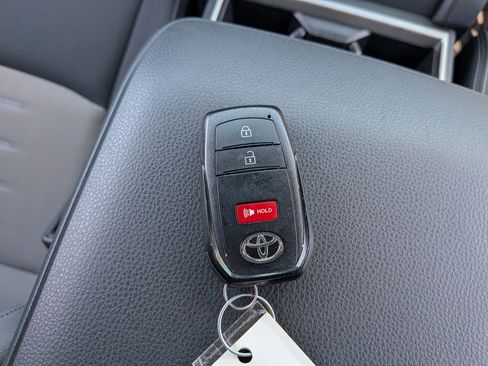 Used 2024 Toyota Tacoma TRD Sport AWD/4WD image 35