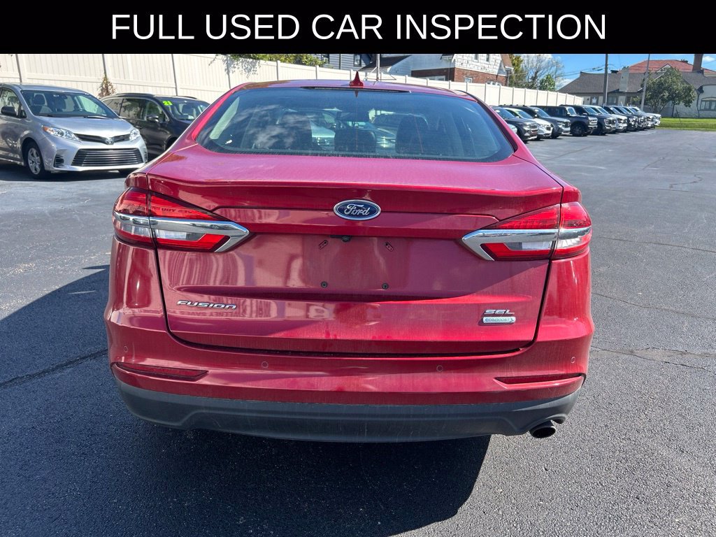 Used 2020 Ford Fusion SEL FWD image 5
