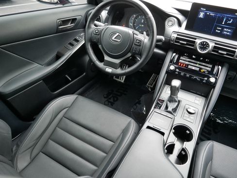 Used 2022 Lexus IS 350 F Sport AWD/4WD image 9