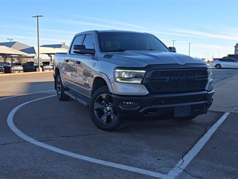 Used 2024 RAM 1500 Lone Star image 9