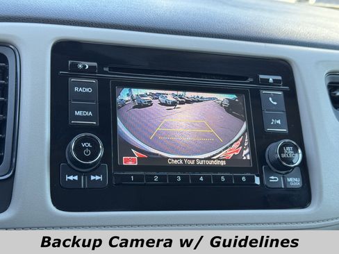 Used 2019 Honda HR-V LX image 10