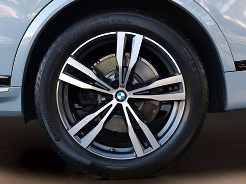 Used 2026 BMW X7 xDrive40i AWD/4WD image 7