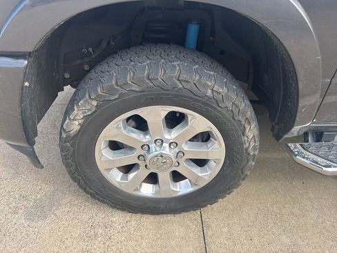 Used 2022 RAM 2500 Laramie image 2