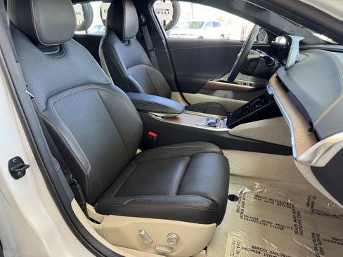 Used 2024 Lucid Air Touring AWD/4WD image 37