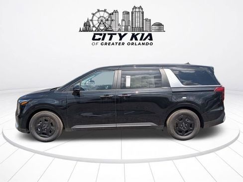 New 2026 Kia Carnival FWD image 4