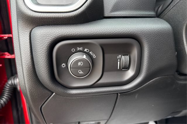 New 2026 RAM 3500 Big Horn AWD/4WD image 18