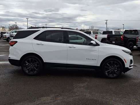 Used 2024 Chevrolet Equinox RS AWD/4WD image 13