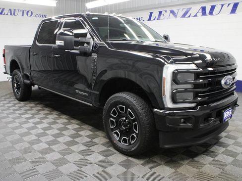 Used 2025 Ford F350 Platinum AWD/4WD image 3