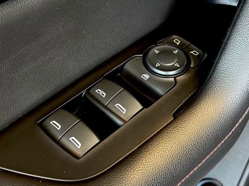 Used 2023 Chevrolet Blazer RS w/ Enhanced Convenience Package image 13