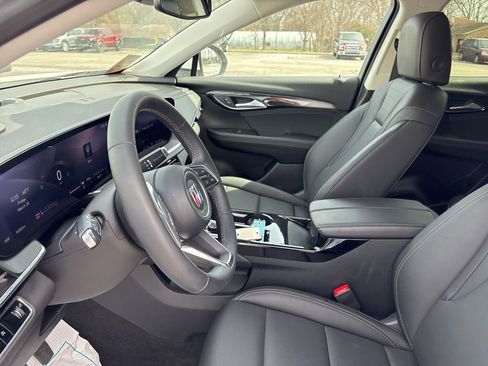 Used 2025 Buick Envision Preferred AWD/4WD image 19