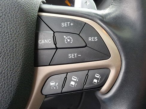 Certified 2016 Jeep Grand Cherokee Summit w/ Skid Plate Group image 23